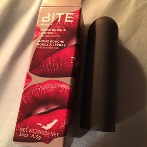 New Bite Beauty Amuse Bouche Lipstick in Meringue.